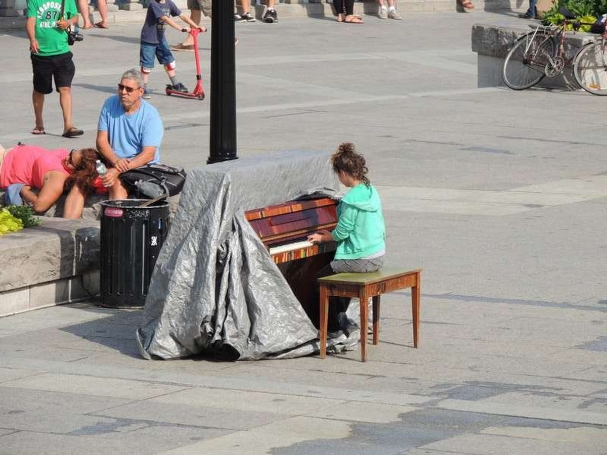 モン・ロワイヤル公園をハイキングします。
モン・ロワイヤル＝Mont-Ro...