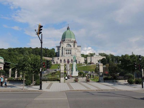 カナダ・モントリオール「2014年 カナダ　33番モントリオール　ケッベック州ではいつまで独立論争が続くのか。」の写真：セント・ジョセフ礼拝堂