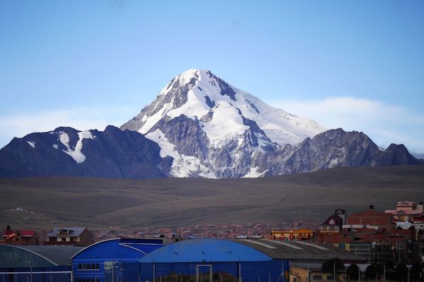 ボリビア多民族国・Uyuni「ペルーボリビア旅」の写真：首都のラパス。
ロープウェイで移動は楽...