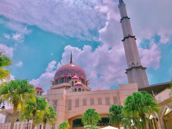 マレーシア・クアラルンプール「〜マレーシア〜ツインタワーの傾いてる方を当てようとしがち🇲🇾」の写真:ピンクモスクのあるプトラジャヤは住みたさ満載