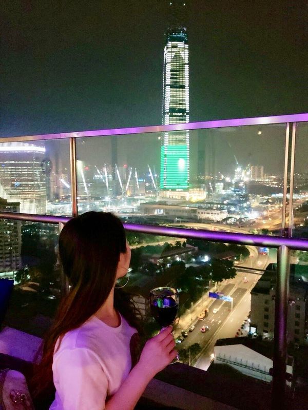マレーシア・クアラルンプール「〜マレーシア〜ツインタワーの傾いてる方を当てようとしがち🇲🇾」の写真:アイコン写真にもしてるこれだが、撮る写真...