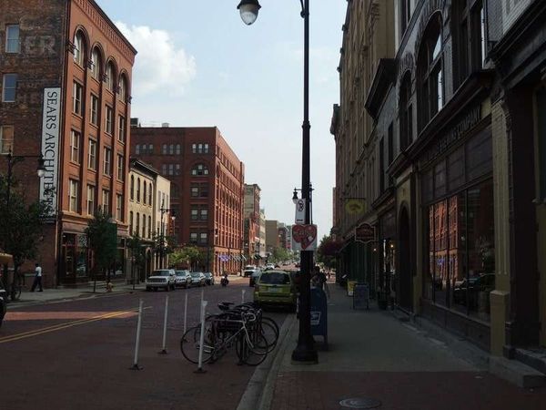 アメリカ(米国)・ミシガン「2014年 ミシガン州　グランドラピッズ　衰退する街から住みたい街へ」の写真：ちっちゃなDowntown

