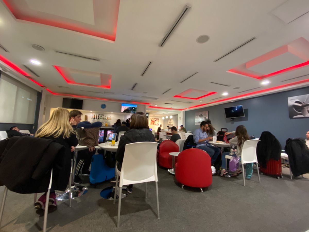 昨夜ハバナ行き飛行機に乗れず
メキシコシティへ舞い戻る羽目になったのが夜中...