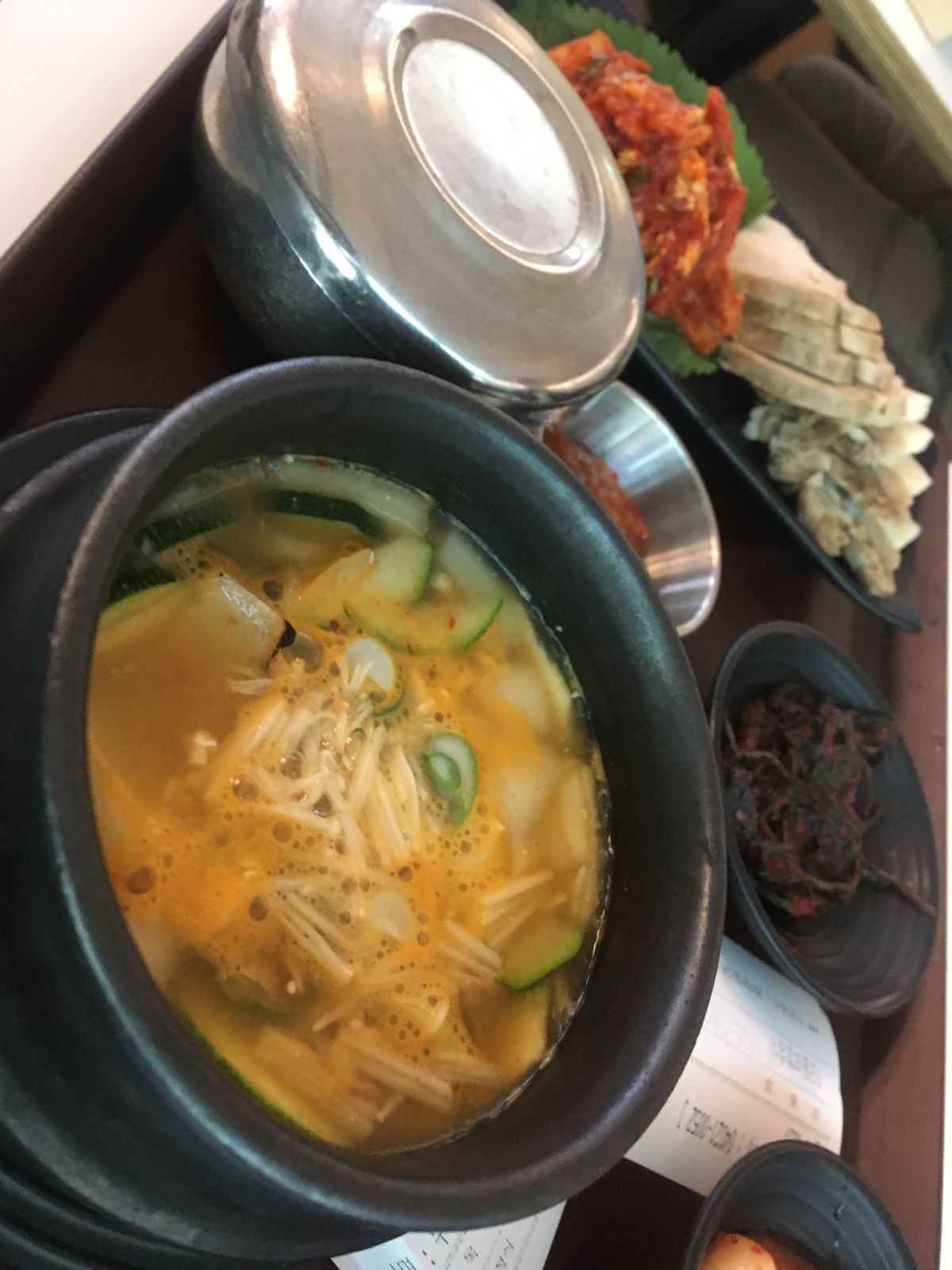 美味しい人たち2
ユッケは、おかわりお持ち帰りした笑