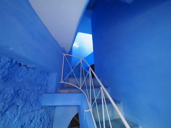 モロッコ・マラケシュ「Morocco」の写真：青い街シェフシャウエンでは中国人の女の子...