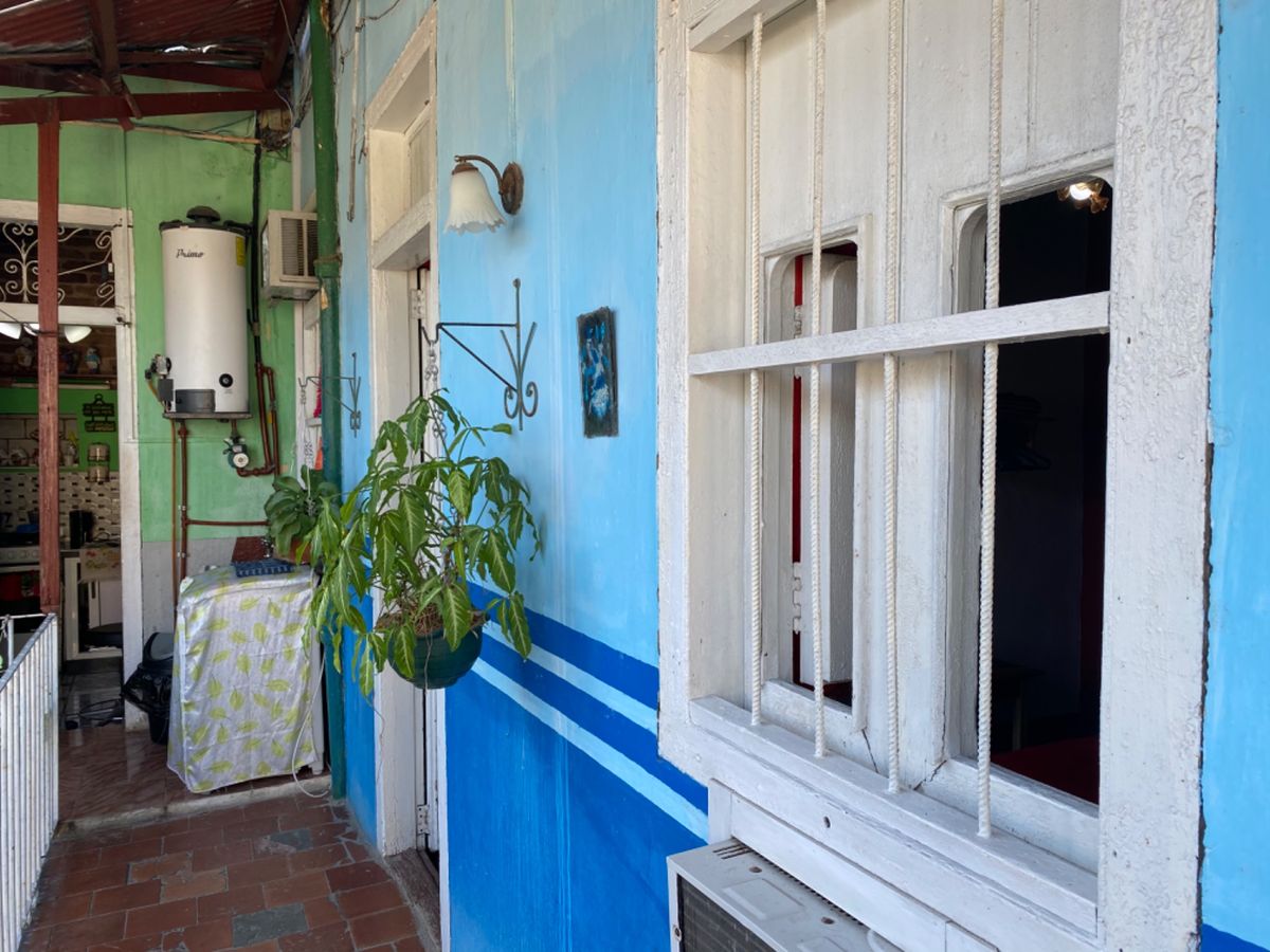 Hostel del Artista Habana

長い長いインテルジェ...