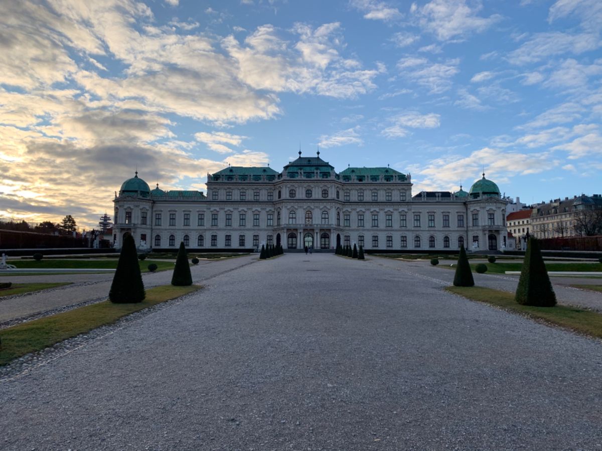 クリスマスシーズンで、イルミネーションが最高に綺麗でした。