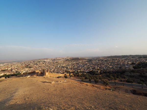 モロッコ・マラケシュ「Morocco」の写真：フェズの街が一望できるマリーン朝の墓地に...