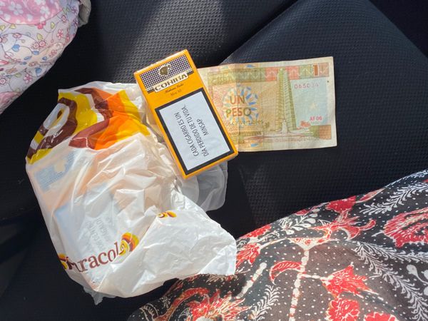 キューバ・ハバナ「1日弾丸ハバナ旅行」の写真：往路のメキシコシティーハバナのカオスっぷ...