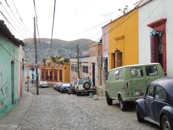 メキシコ・カンクン「2015年 メキシコ南部　カンクンとオアハカ」の写真：街中を離れ少し居住区を歩いてみた。