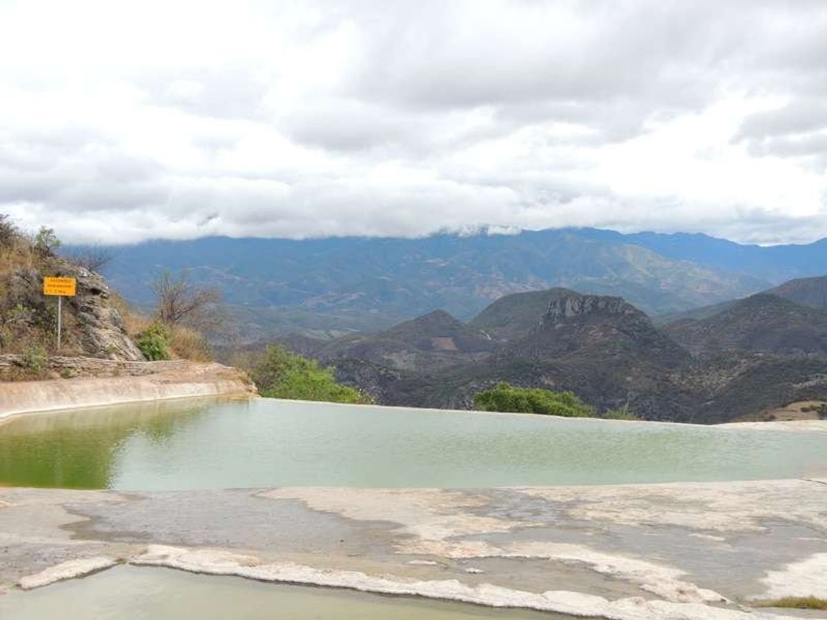 イエルベ・エル・アグア(Hierve El Agua)