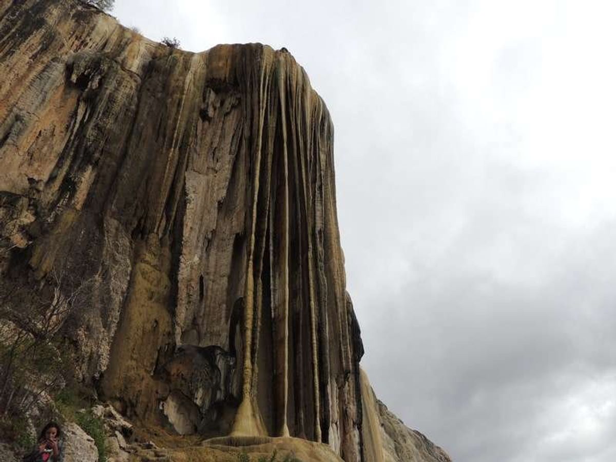 イエルベ・エル・アグア(Hierve El Agua)
