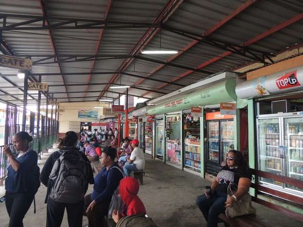 ベリーズ・ベリーズシティ「2015年 旧スペイン領に囲まれた旧英領ホンジュラス」の写真：メキシコ、カンクンを22:00ごろ出たバ...