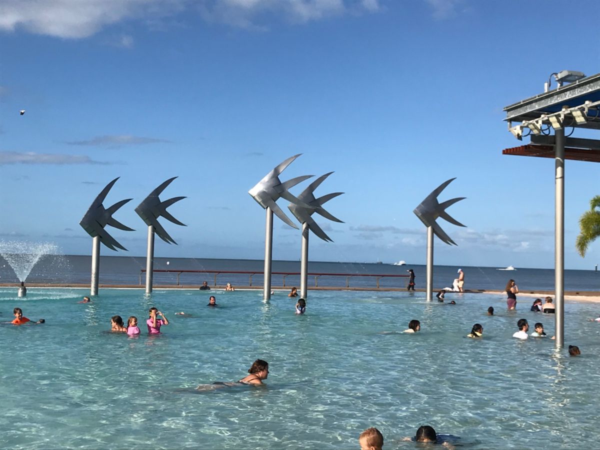 ケアンズ1日目②
・エスプラネード通り
・ラグーン
・ナイトマーケット