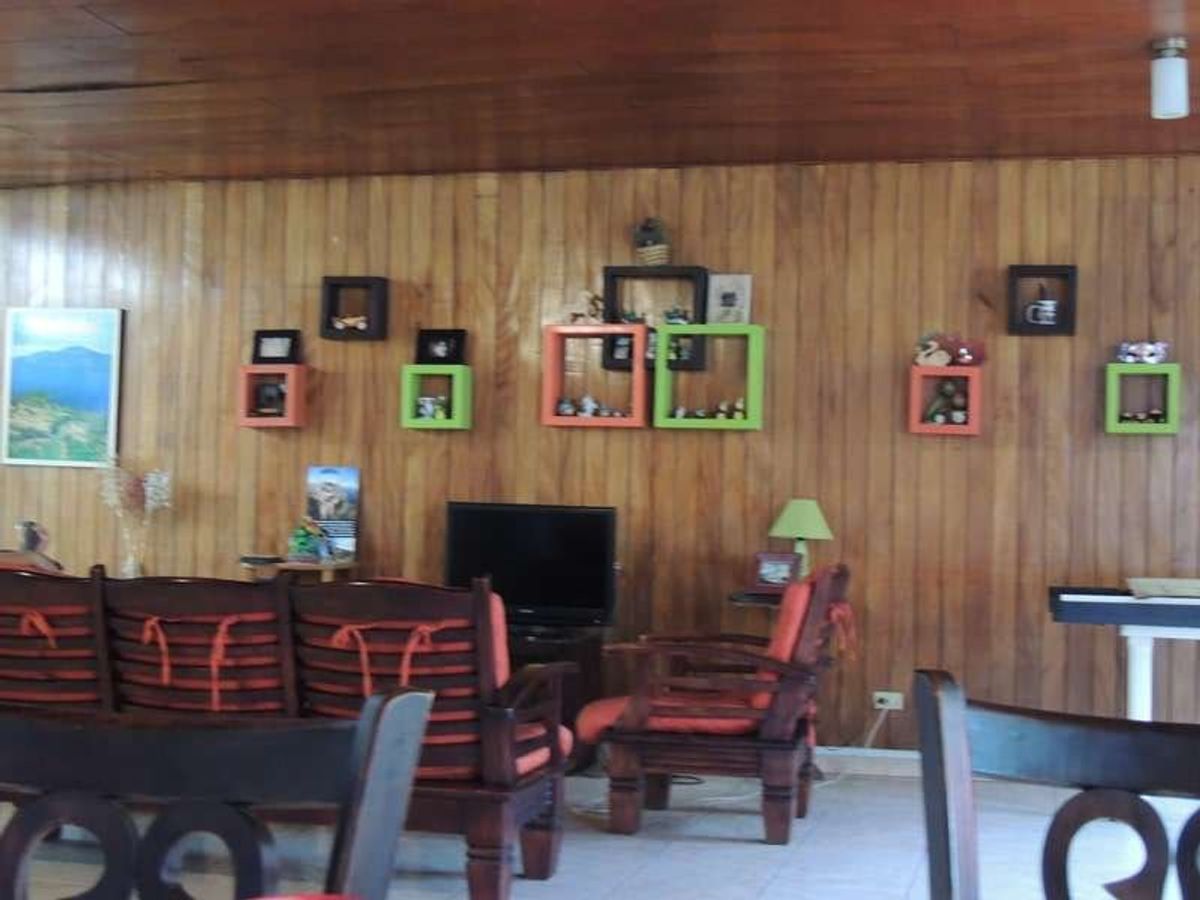 サン・サルバドルで宿泊した宿のコモン・ルーム。快適。フランス人の写真家が長...