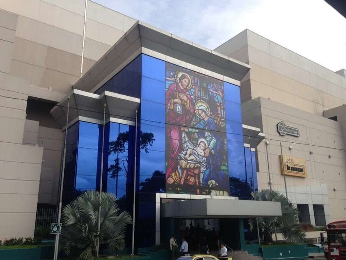 アップタウンにある宿からTICA BUSターミナルのあるCentroへ市内...