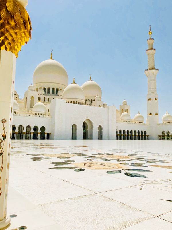 アラブ首長国連邦・ドバイ「アブダビ　ドバイ」の写真