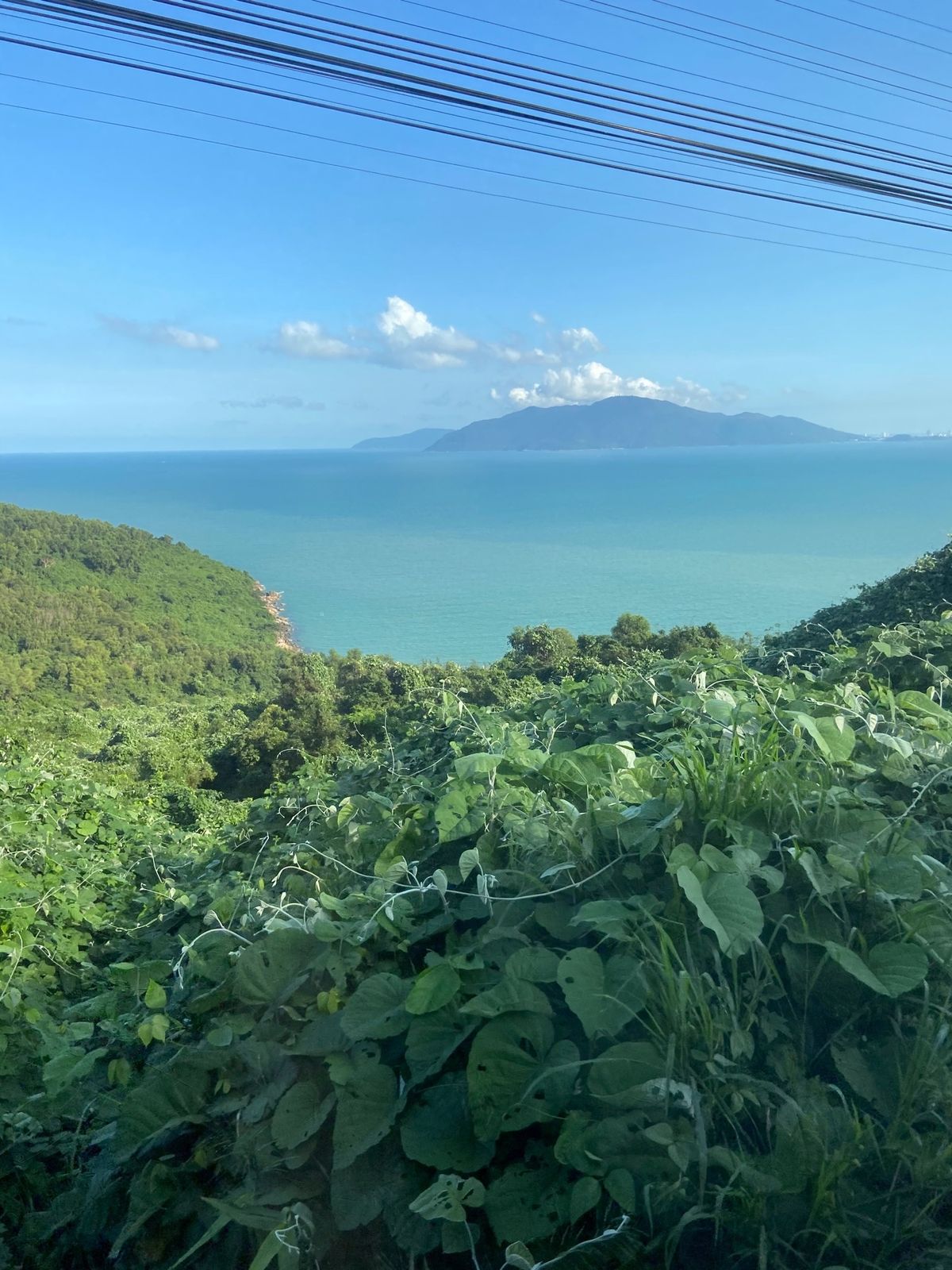 綺麗な景色を見つつお酒を飲む最高の時間‼︎
こんな景色が見れる鉄道旅やめら...