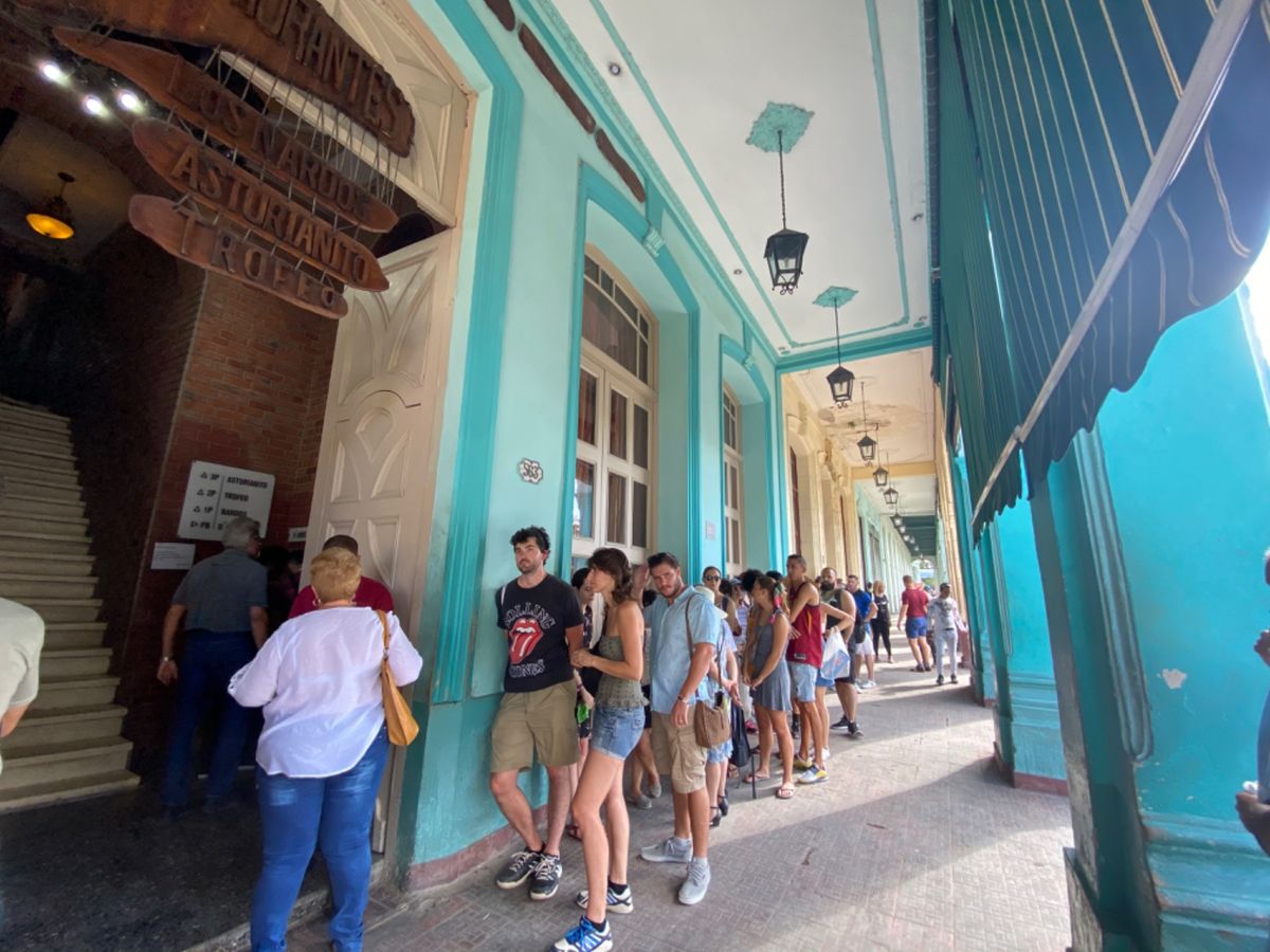 エル・カピトリオ
キューバの人達が、あれがエル・カピトリオだよ！ってやた...