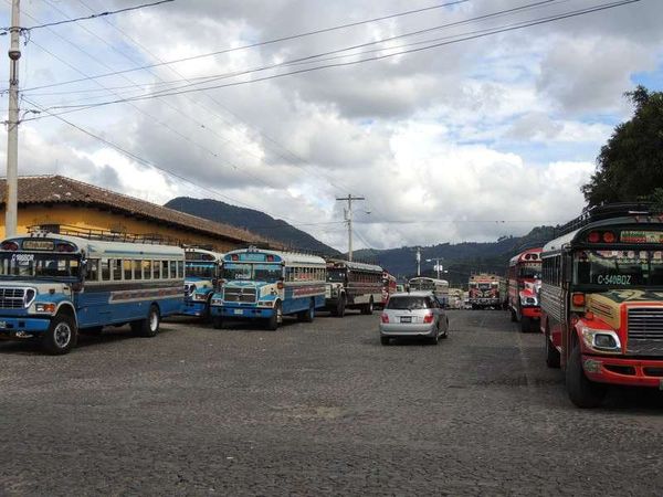 グアテマラ・グアテマラシティ「2015年 グアテマラ　首都グアテマラシティ　古都アンティグア」の写真：一時間ちょっとでアンティグアに到着。
な...