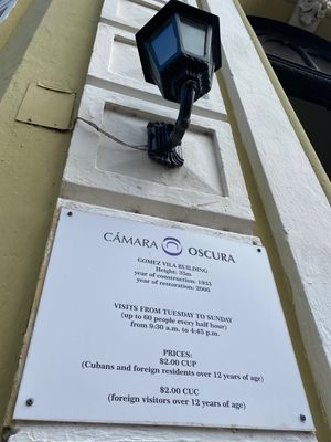 Cámara Oscura

説明は5〜10分くらい💁‍♀️
この白いのが...