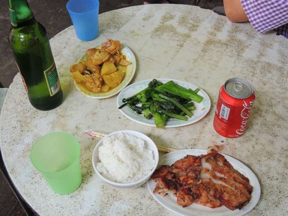 赤柱の地元食堂。安い！美味い！