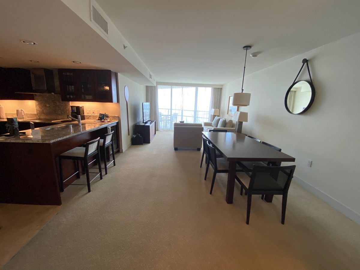 ヒルトンからトランプに移動してきました〜。