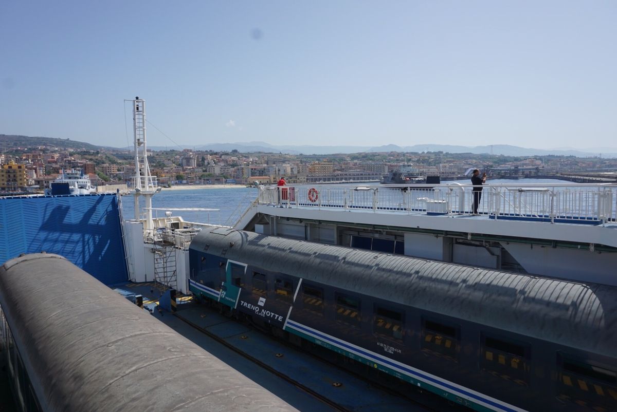 次はマテーラかアルベロベッロ、もしくはアマルフィと考えてたけど、チンクエテ...