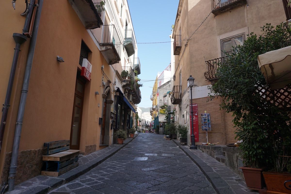 メッシーナへの移動中に次の目的地を探してみると、その時に初めて知ったリパリ...