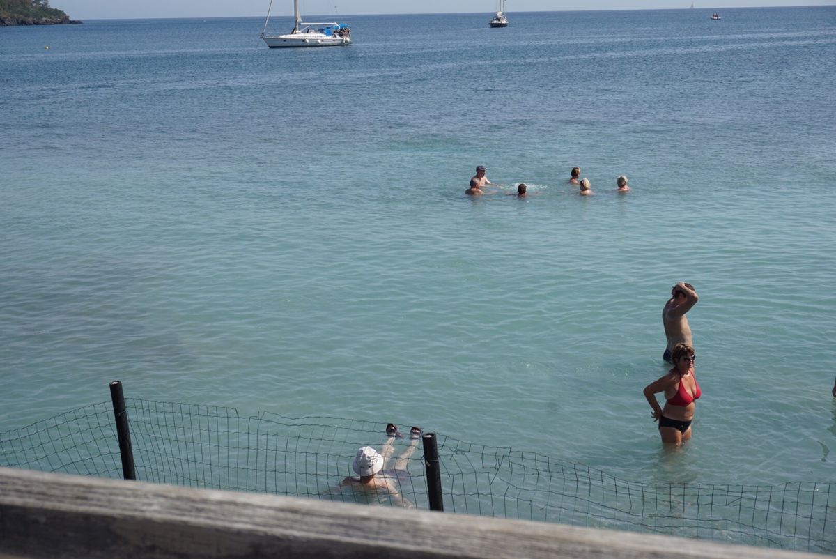 リパリ島は温泉の島でもあるのですが、アクアガルダという温泉が湧くビーチがあ...