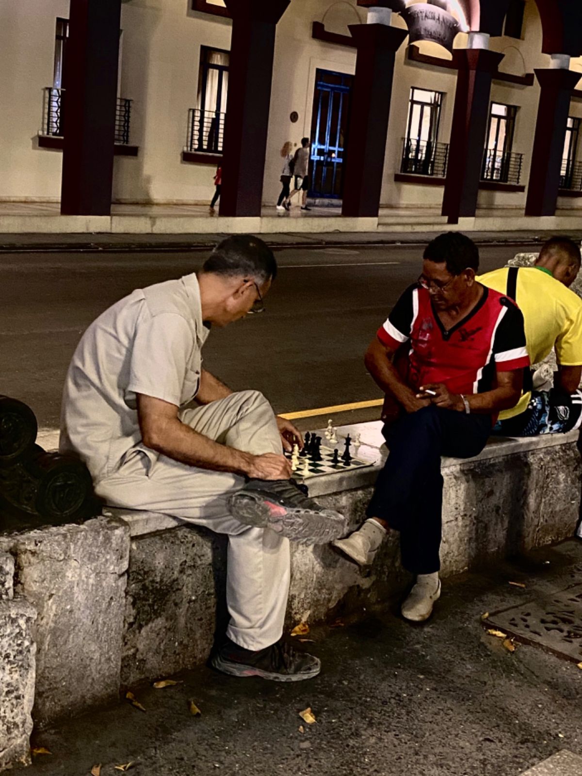 マラコンからの夕日はめっちゃキレイだよ！！🌇
ってみんなが言うから
絶対サ...