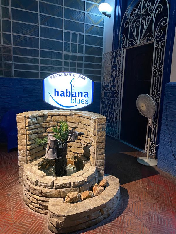 キューバ・ハバナ「1日弾丸ハバナ旅行」の写真：インテルジェットのハバナ好きだというスタ...