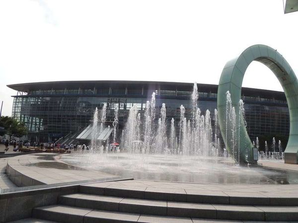 大韓民国 (韓国)・釜山「2016年 船で釜山」の写真：釜山駅で朝食。