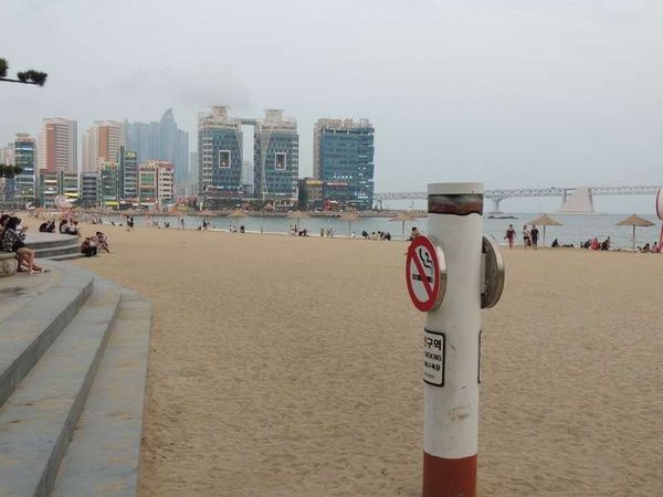 大韓民国 (韓国)・釜山「2016年 船で釜山」の写真：広安里ビーチ 