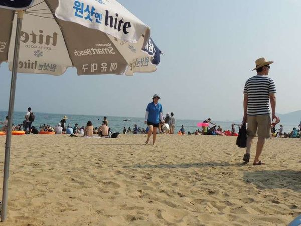 大韓民国 (韓国)・釜山「2016年 船で釜山」の写真：海雲台海水浴場