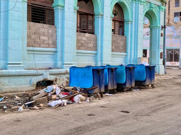 キューバ・ハバナ「1日弾丸ハバナ旅行」の写真：オールドハバナ、朝のお散歩🚶‍♀️  
...