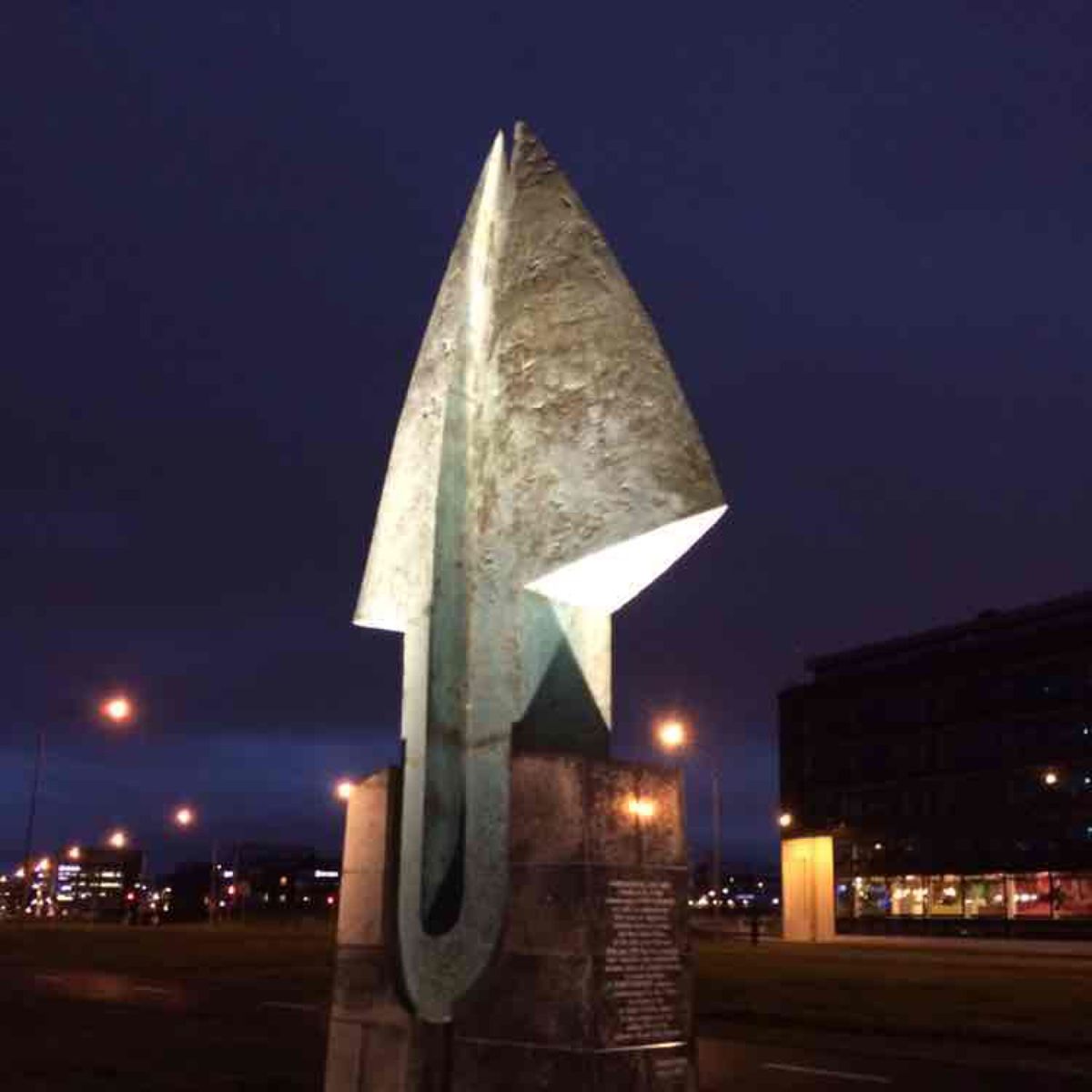 旅好きな友達とたまにはグループで旅してみようと計画したら、10人も集まって...