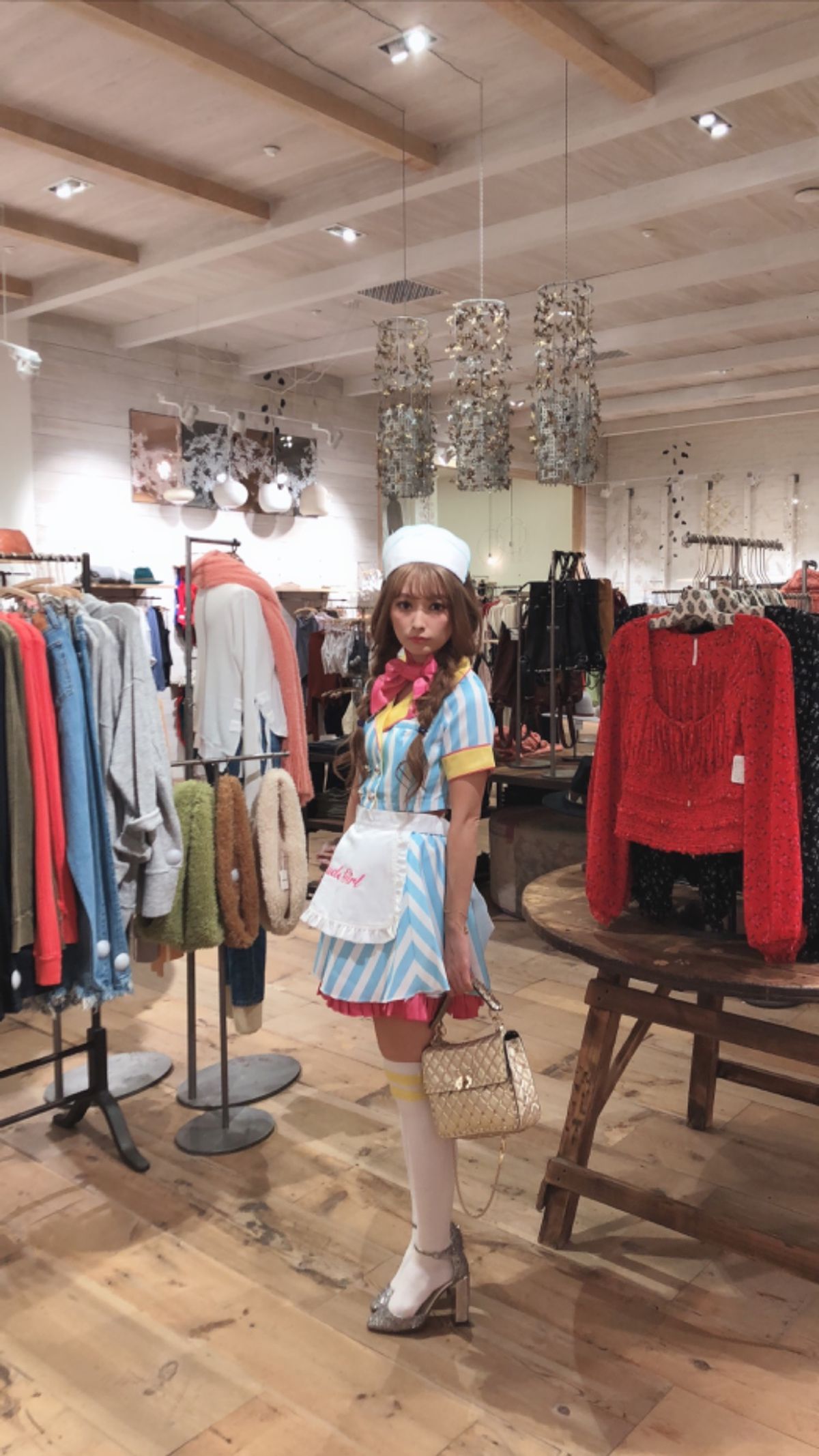 10月31日✨
ウェイトレス？的なコスチューム🐶✨
