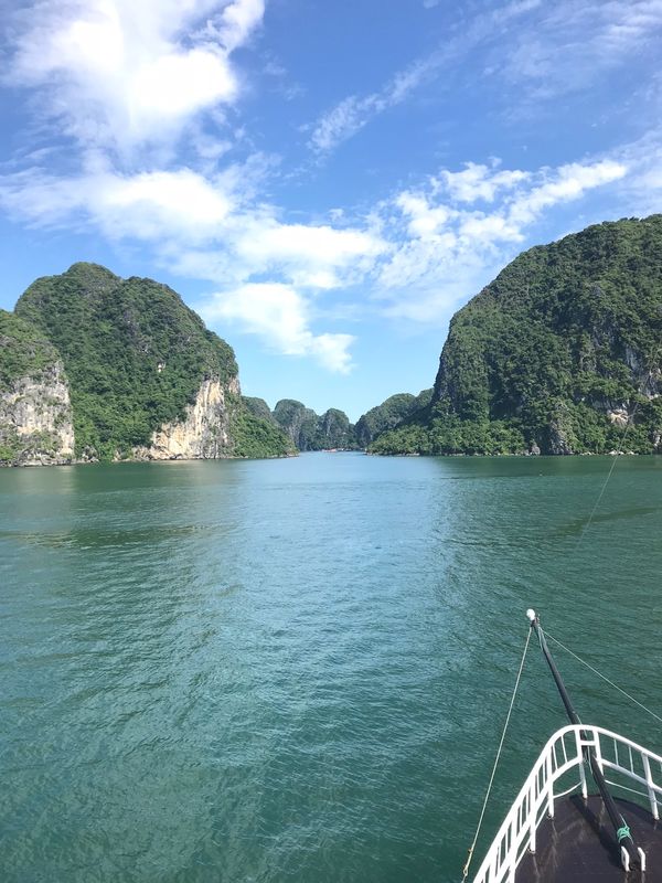 ベトナム・ハノイ、ハロン湾「ベトナム🇻🇳」の写真
