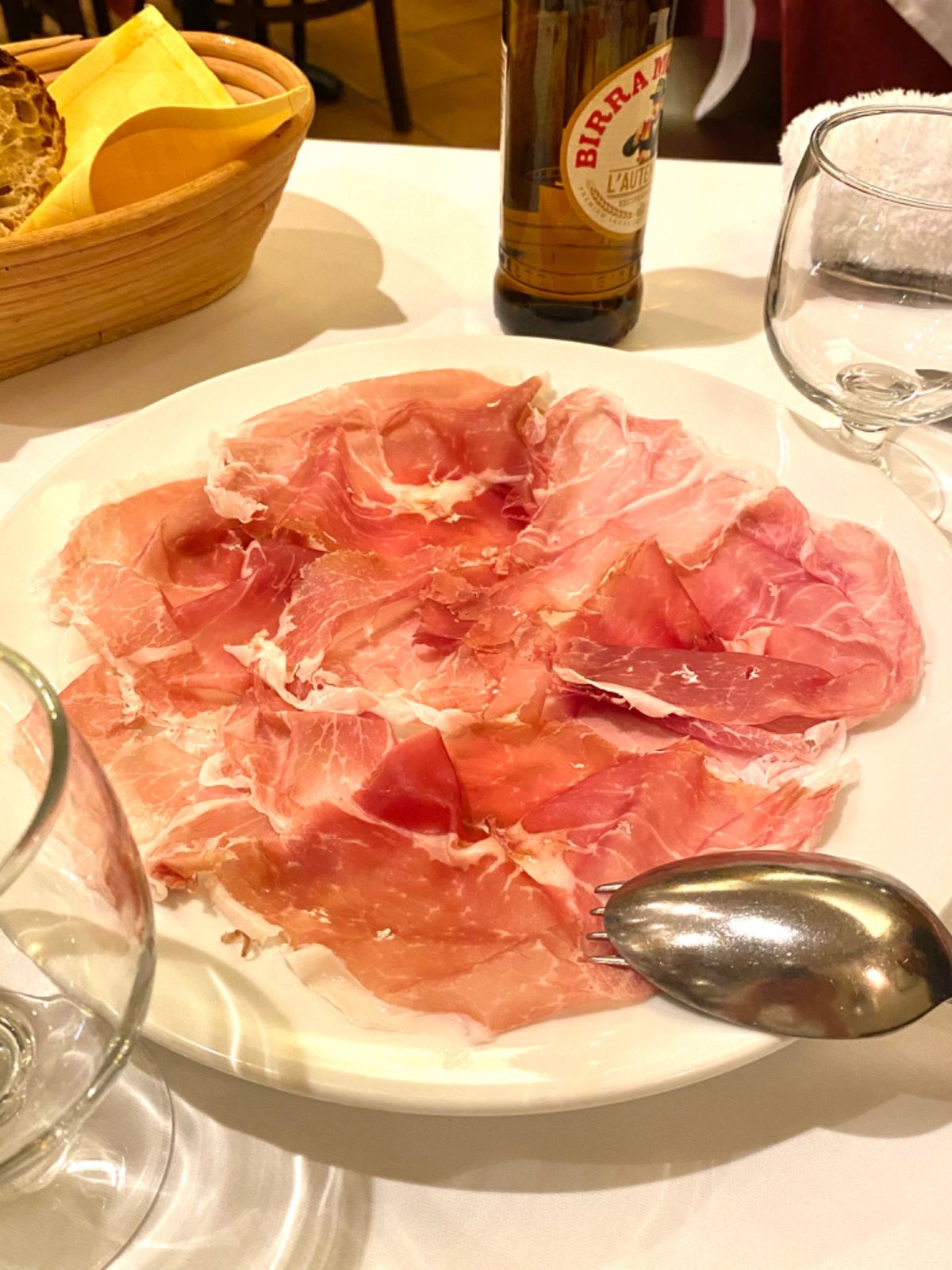 IL FIGO INGORDO

東京出張が始まる前に高校時代からの友人と...