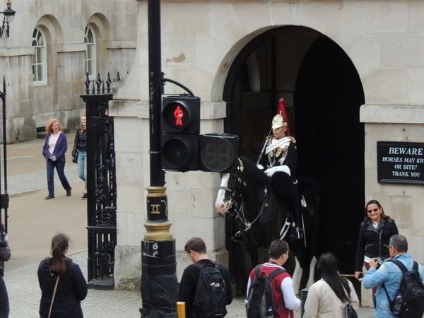 イギリス(英国)・ロンドン「2017年 楽しいロンドン　愉快なロンドン　ロンドン　ロンドン」の写真：マドリッドから飛行機で到着。列車でロンド...
