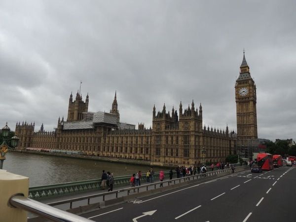 イギリス(英国)・ロンドン「2017年 楽しいロンドン　愉快なロンドン　ロンドン　ロンドン」の写真：今まで見た写真通りのビッグベンは本物の感...