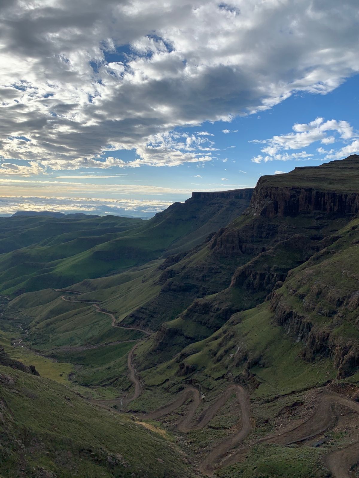 大自然を写真に収めるのは難しい。この写真じゃ半分も伝わらない。もう一度訪れ...