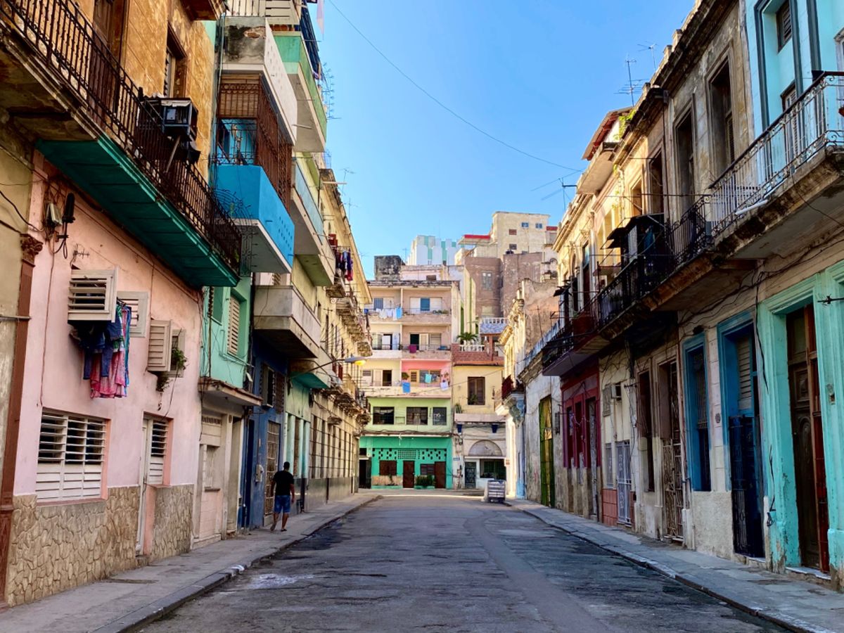 この車、好みやわ〜😍

ハバナの街歩いてると、自分好みの可愛い車を見かける...