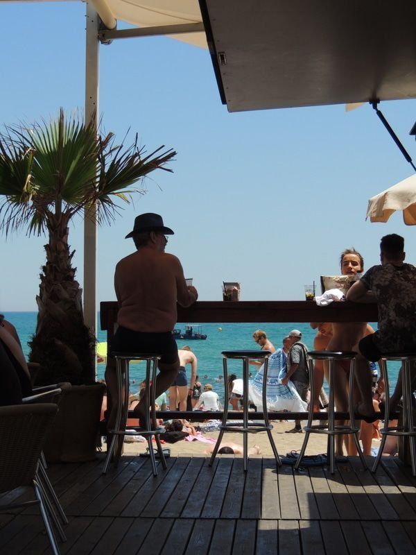 スペイン・バルセロナ「2017年 カタルーニヤ　イビサ」の写真：個人的にはこのような写真が好きで。
逆光...