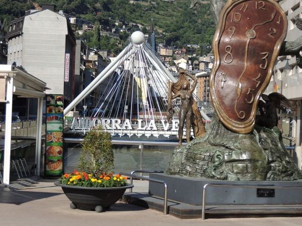 アンドラ「2017年 アンドラ公国」の写真：アンドラ公国まで足を延ばすが、何もなかっ...