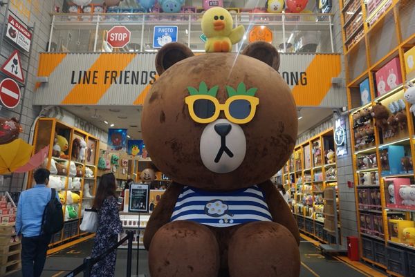 大韓民国 (韓国)・明洞「韓国旅行」の写真：💁‍♀️明洞のLINEフレンズストア