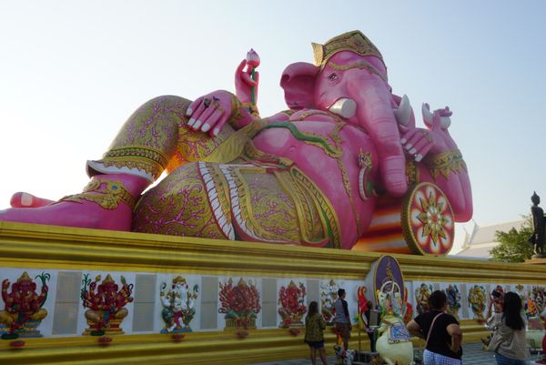 タイ・バンコク「タイ旅行」の写真：💁‍♀️ワット・サマーン･ラッタナーラー...