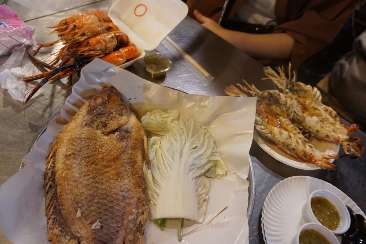 💁‍♀️タラートナット・ロットファイ・ラチャダー
メロンスムージーなのにス...