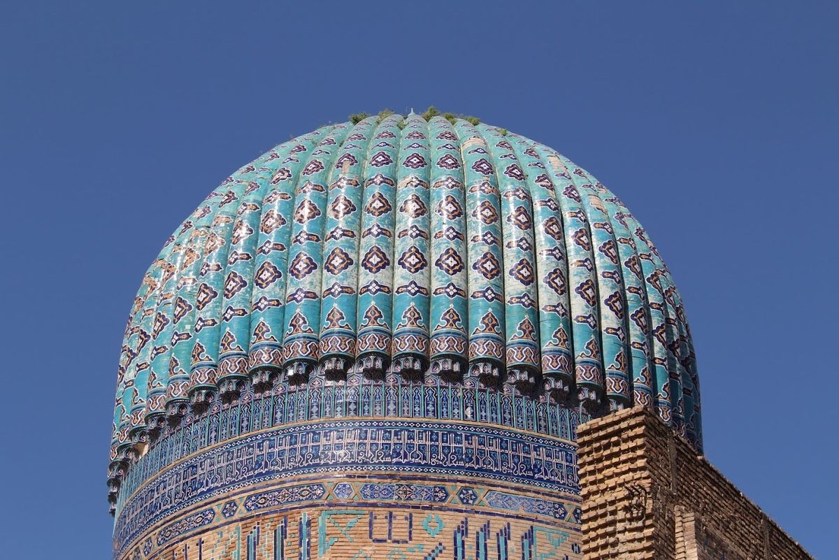 グーリ・ミエール廟